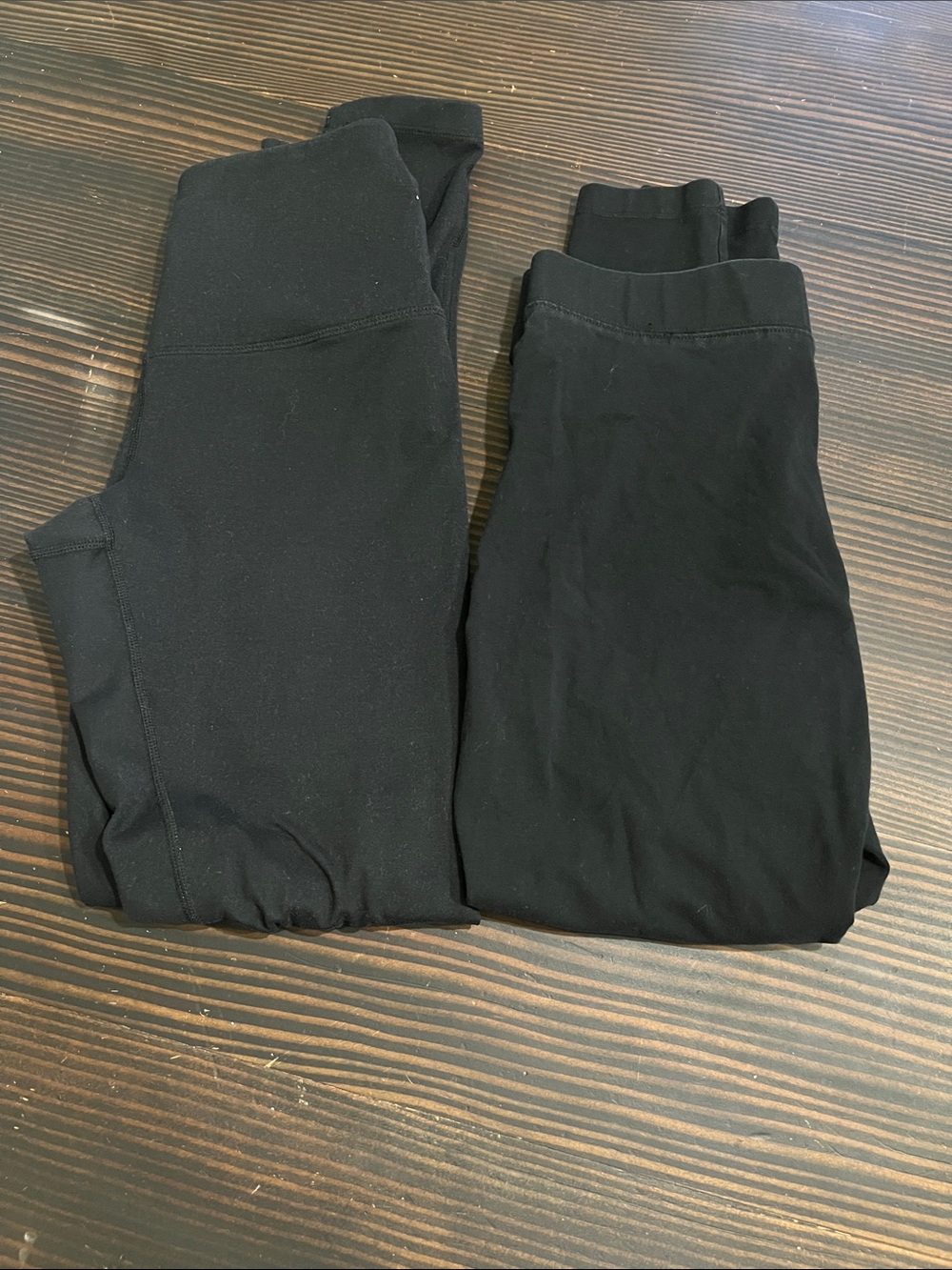 Women’s leggings bundle of 2